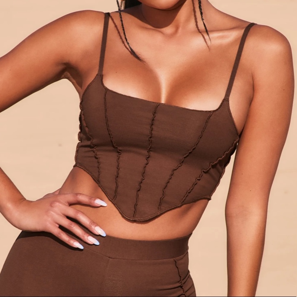 Oh Polly V Hem Exposed Seam Crop tank